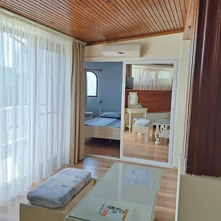 Zelenika ゲストハウス シネモレツ