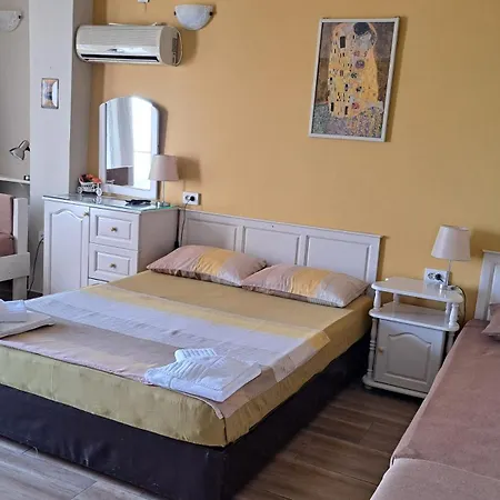 ゲストハウス Zelenika シネモレツ