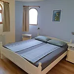 Guest house Zelenika Sinemoretz
