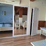 Zelenika Guest house 2*