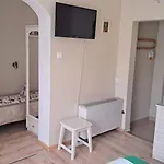Zelenika Guest house 2*