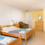 Guest house Zelenika 2*