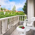 Zelenika Guest house