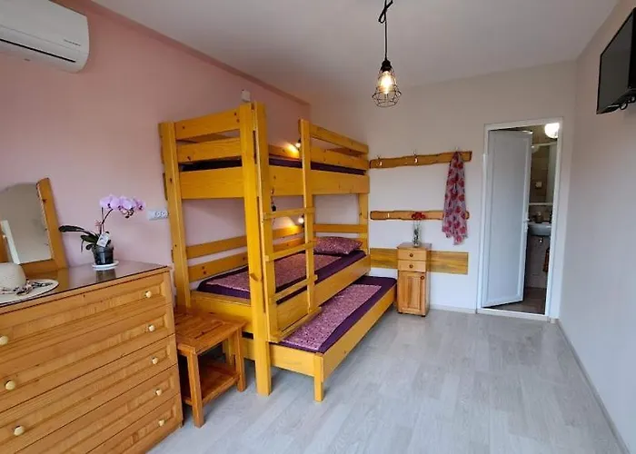 Zelenika Gæstehus 2*